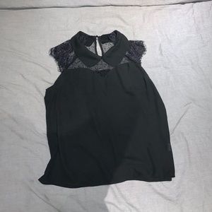 Collard lace blouse